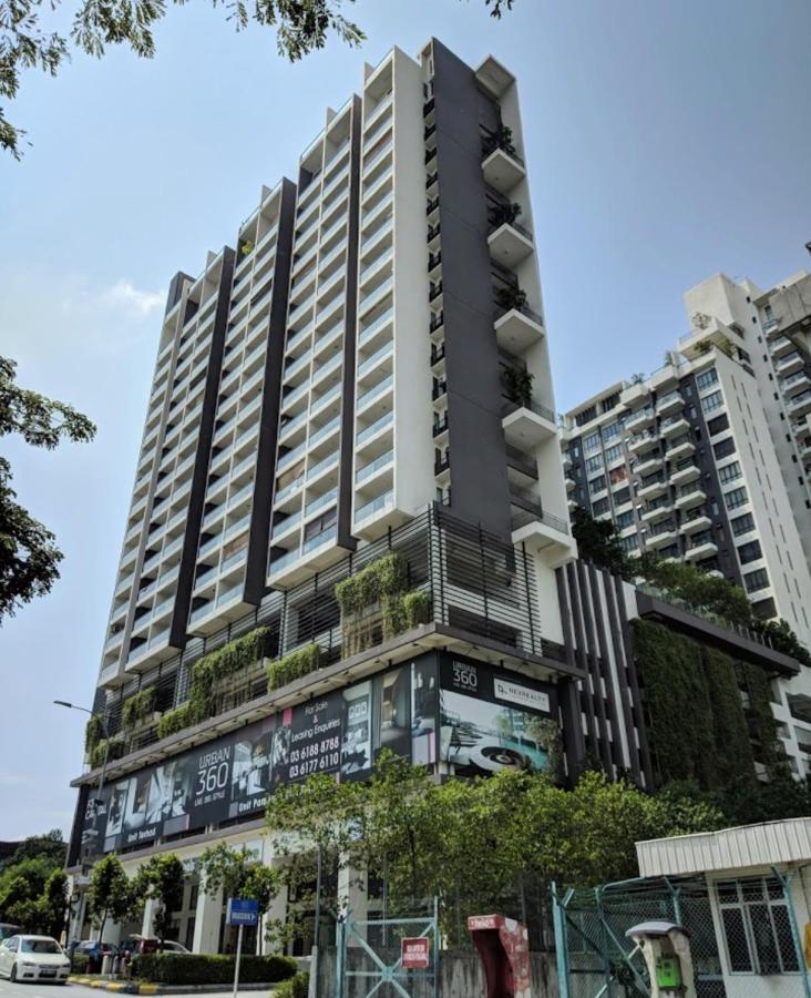 Urban 360 Studio Love Rara Suite Homestay بانيا إليجا المظهر الخارجي الصورة