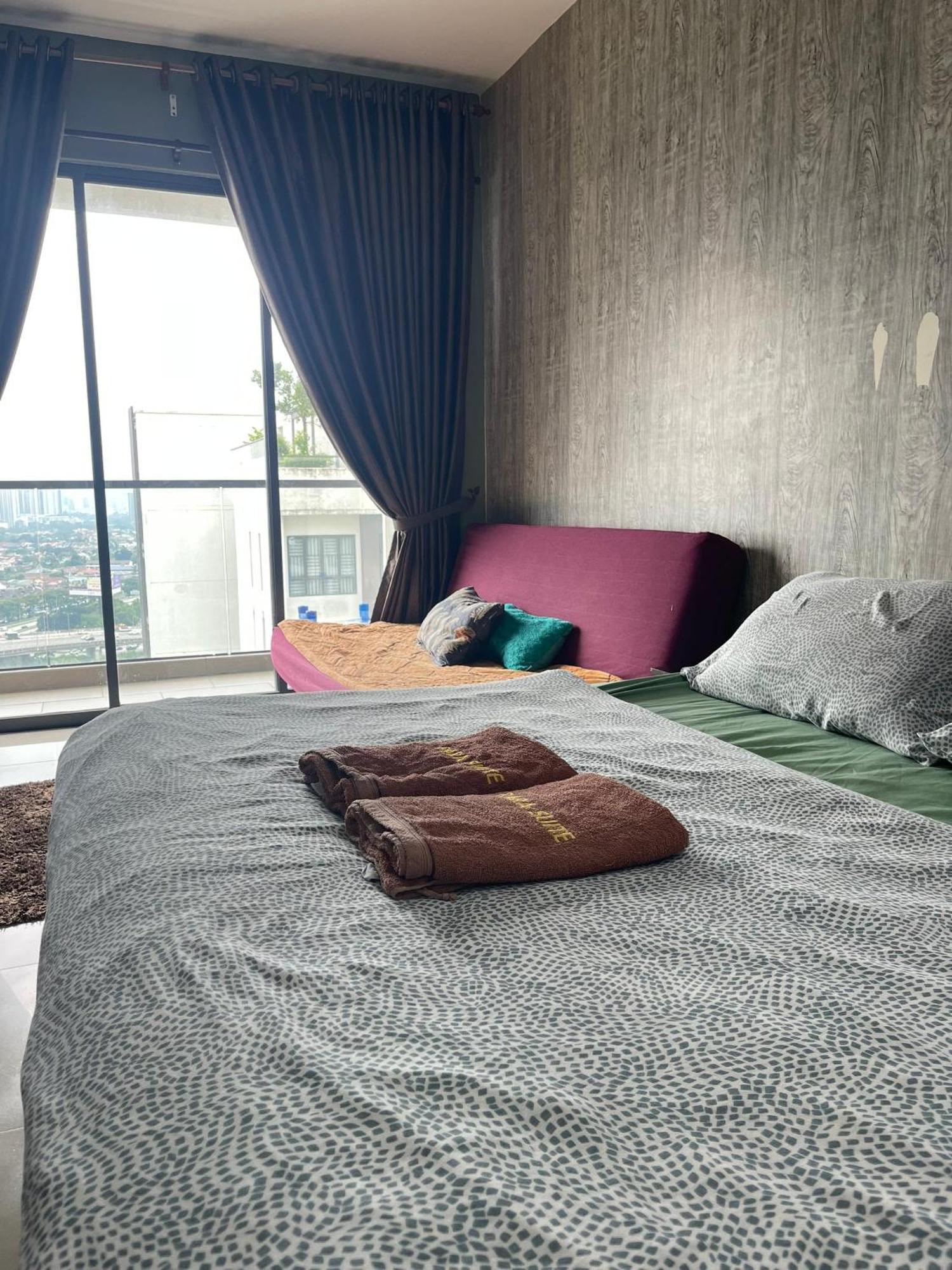 Urban 360 Studio Love Rara Suite Homestay بانيا إليجا المظهر الخارجي الصورة